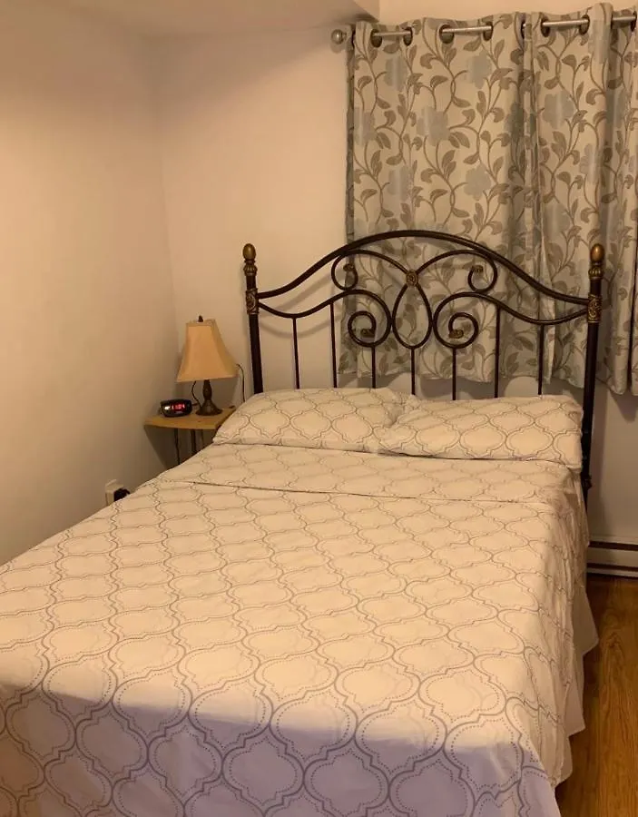 Private Comfy Apartment In Montreal